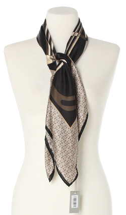 Ekskluzywna apaszka z jedwabiu chusta włoska Marina D'Este 90x90 Italian Silk srebrna szara czarna