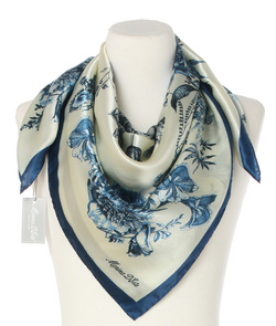 Ekskluzywna apaszka z jedwabiu chusta włoska Marina D'Este 90x90 Italian Silk niebieska kremowa