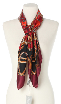 Ekskluzywna czerwona bordowa apaszka z jedwabiu chusta włoska w łańcuchy Marina D'Este 90x90 Italian Silk