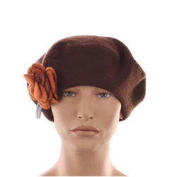 Beret Włoski Antenka Laura Verdiani 100% Wełna Kwiat brąz