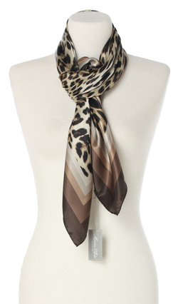Ekskluzywna apaszka z jedwabiu chusta włoska w cętki pantera Marina D'Este 90x90 Italian Silk Animal Print